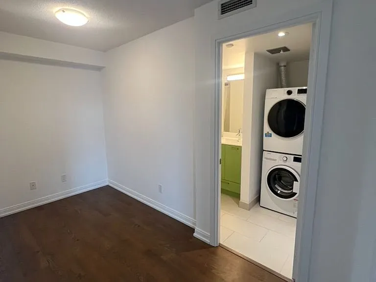 255 Village Green Sq #705 — Photo 6