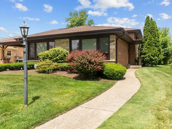 (undisclosed Address), Skokie, IL 60076