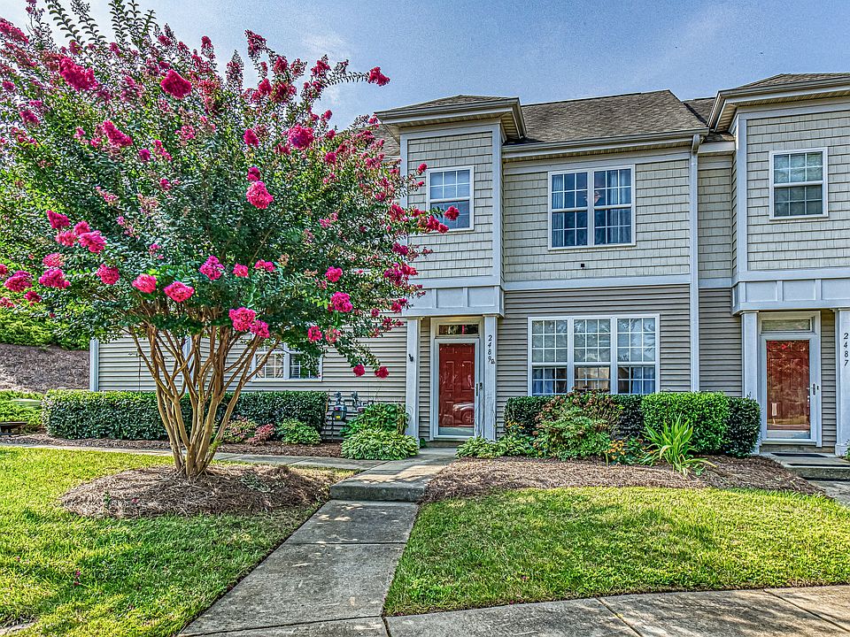 1st image of 2489 Loch Stone Dr