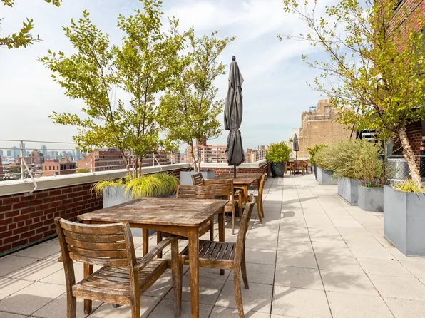 105 West 13th Street image 9 of 10