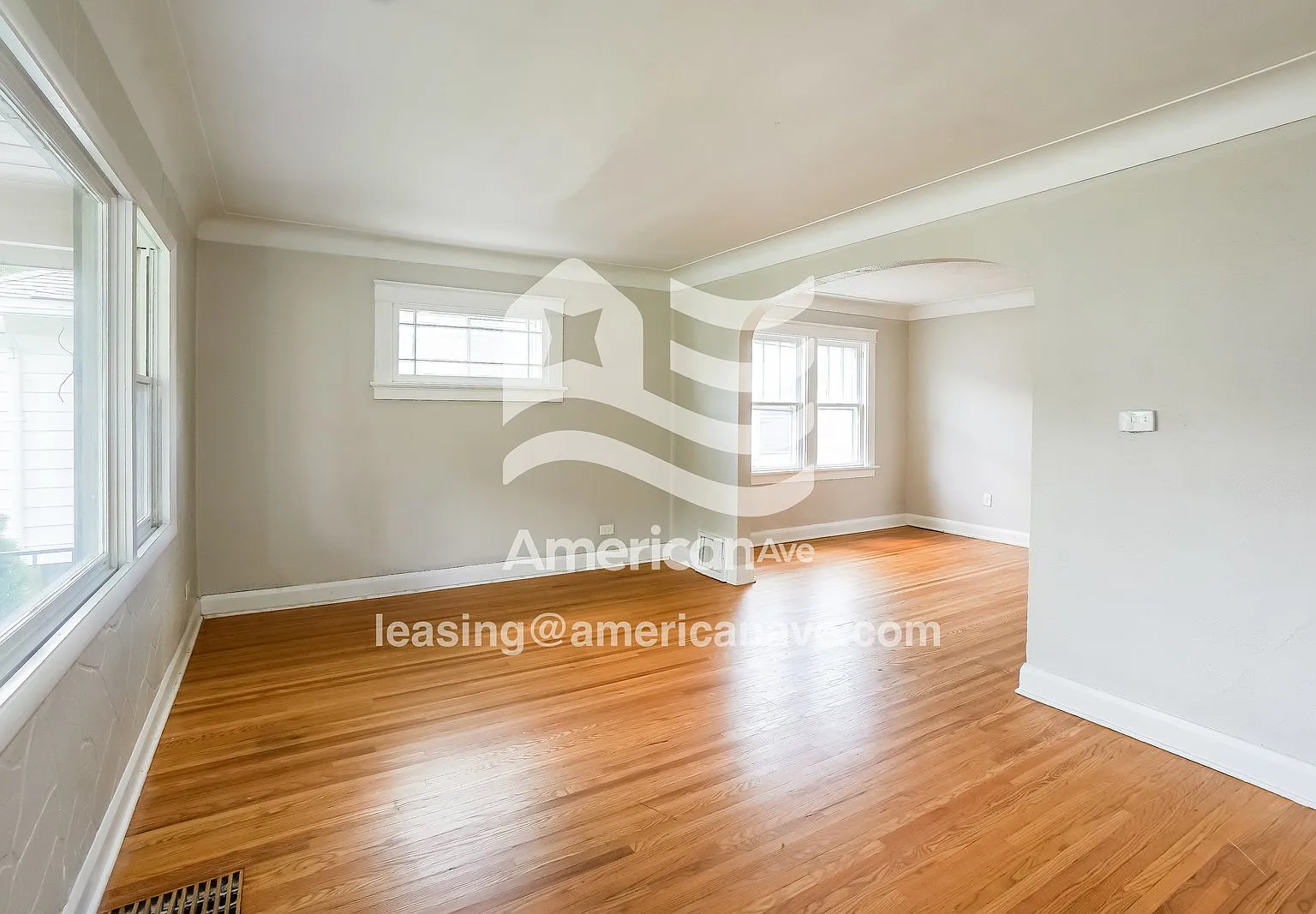 3 bed, 2.0 bath, 1596 sqft, $1,322 — Photo 3
