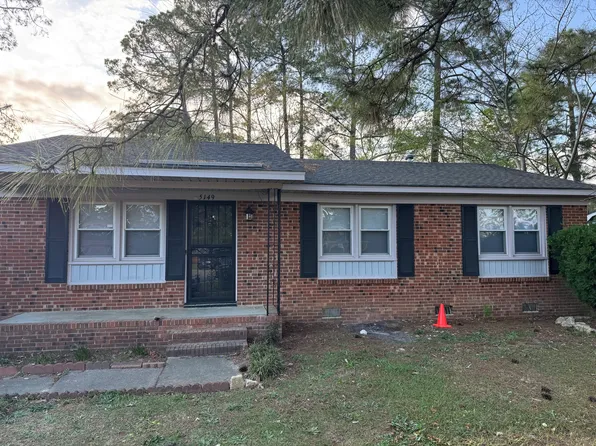 5149 Tanbark Ct, Fayetteville, NC 28303