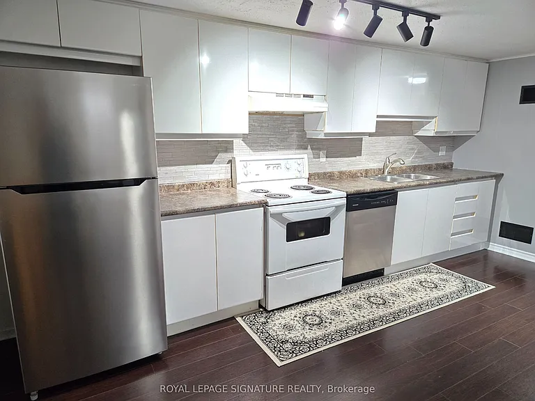 2026 Fontwell Cres #B — Photo 5