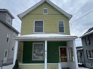 226 S 4th St, Youngwood, PA 15697