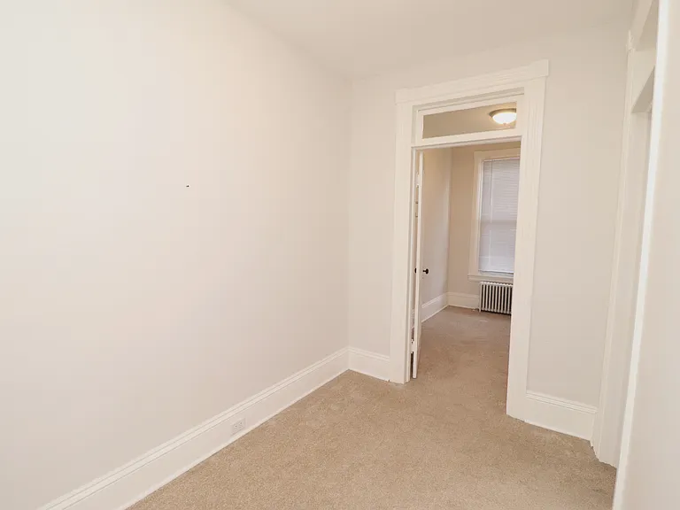 56-58 N Nice St #2L — Photo 4