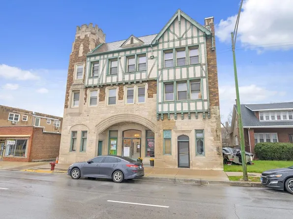 2324 W 111th, 2324 W 111th St #203, Chicago, IL 60643