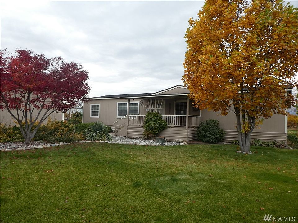 1st image of 3010 1st St SE