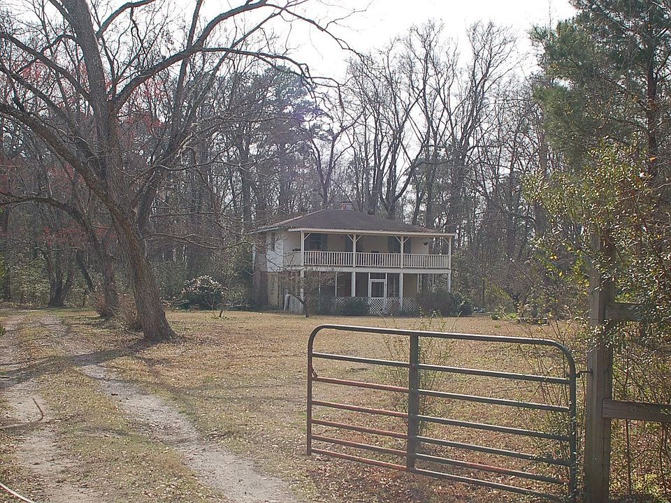 Pastoral mini-farm.