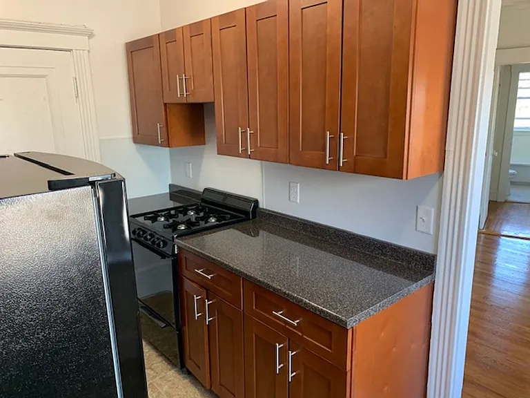 235 Park Dr #25 — Photo 3