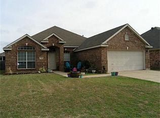 1215 Maple Terrace Dr, Mansfield, TX 76063