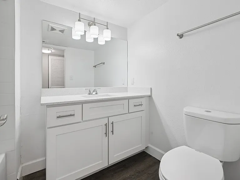 The Park at Chesterfield Apartment Homes — Photo 15