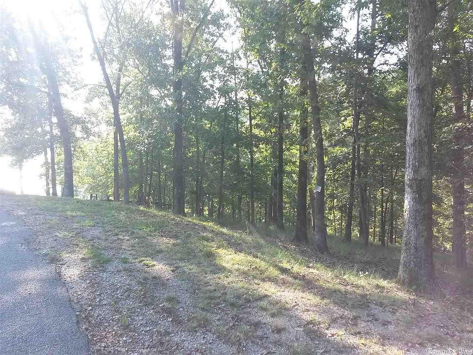 2nd image of 140 Spyglass Point