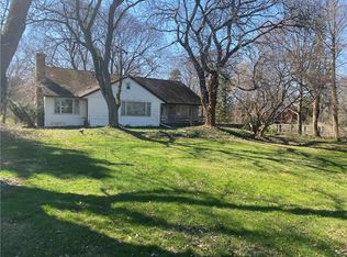 231 Arbuckle Rd, Erie, PA 16509