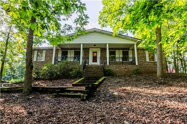 1st image of 240 Shadow Hill Ln