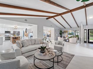 9 Old Fence Rd, Palm Beach Gardens, FL 33418