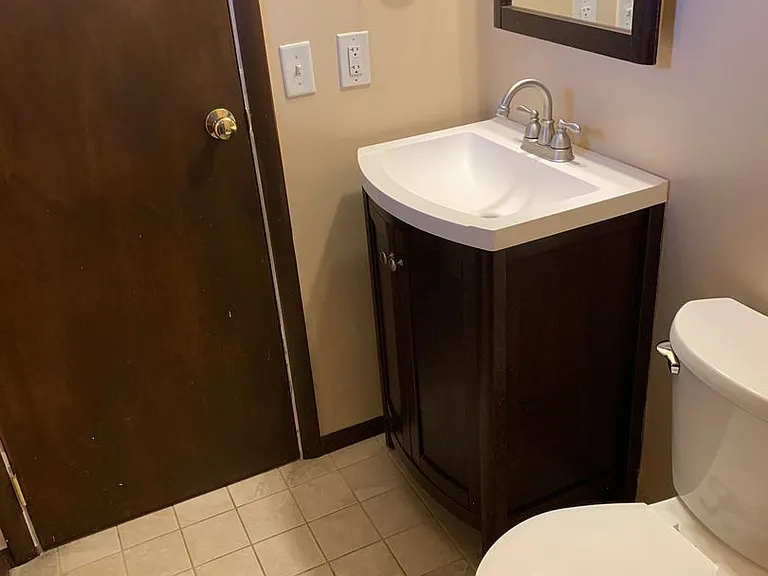 256 Kinsman Ct — Photo 18