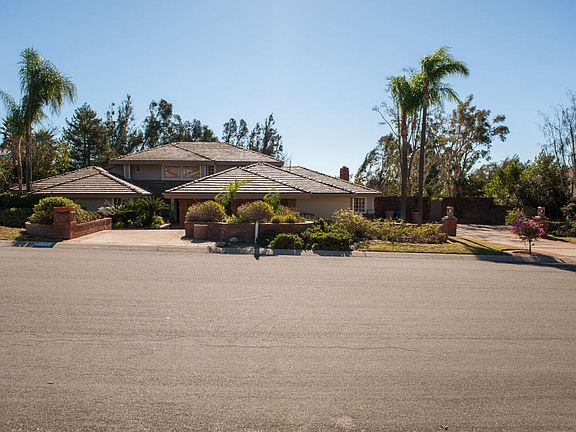 3rd image of 66 Alviso Dr