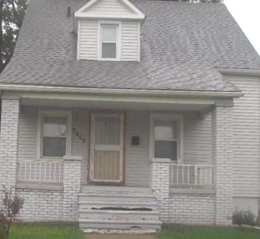 2nd image of 6040 Martin St