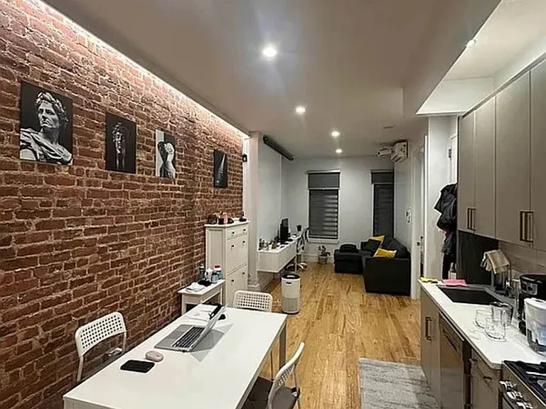 127 Kingston Ave #2R — Photo 1