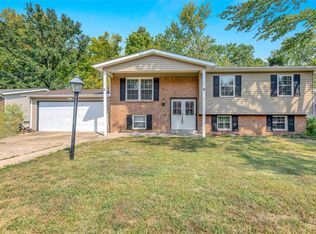 9 Peg Elaine Ct, Saint Peters, MO 63376
