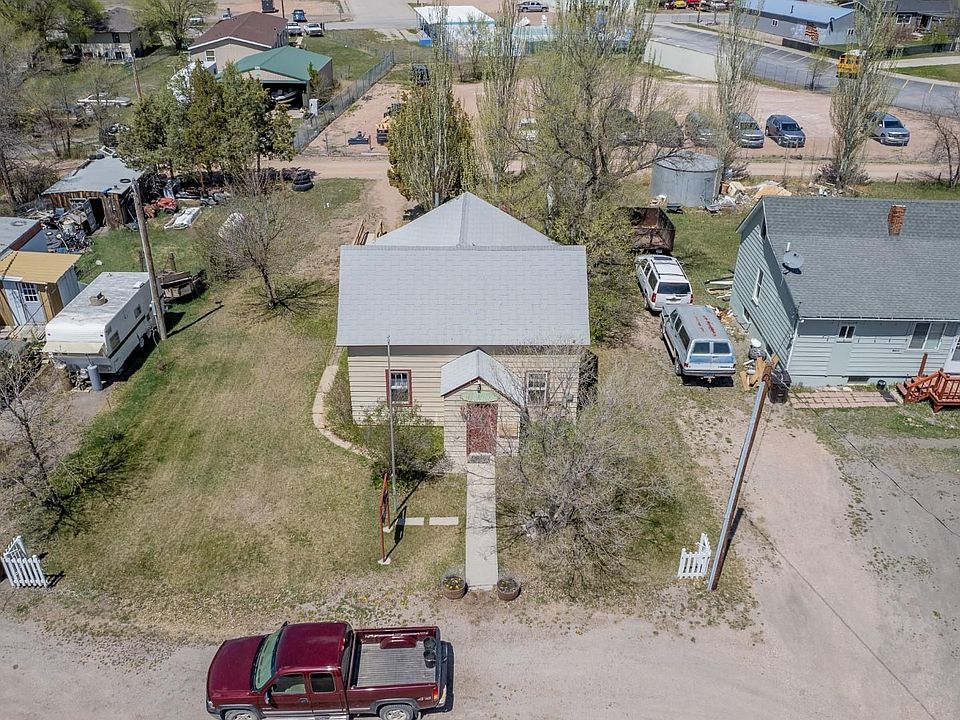 729 Birch St, Upton, WY 82730 Zillow