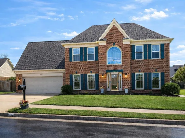 8905 Lindstrom Dr, Cordova, TN 38016