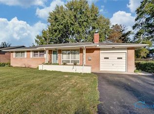 1212 Graceland Ave, Findlay, OH 45840