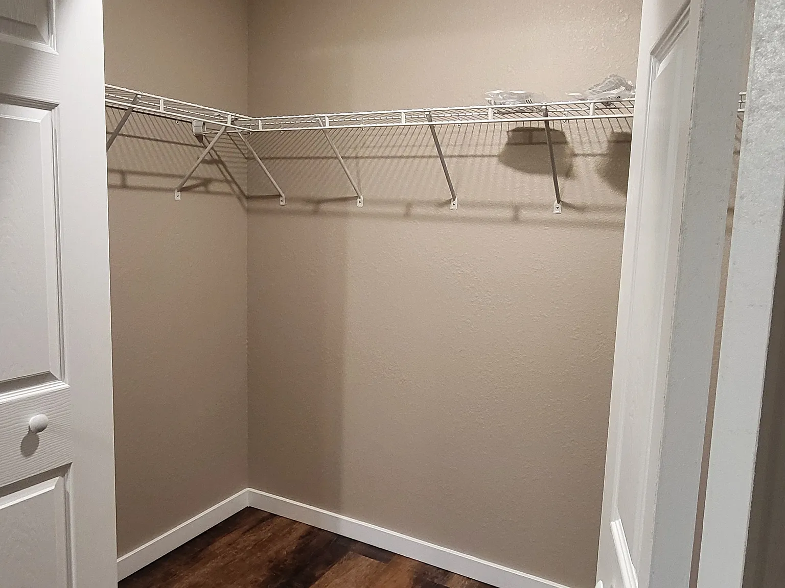 417 E Hickory St — Photo 4