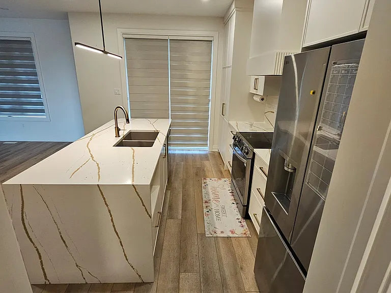 49 Lucas Rd #UPPER ONLY — Photo 10