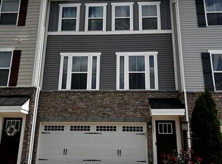 147 Burkwood Ter, Lake Frederick, VA 22630