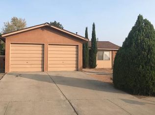 7318 Yorktown Ave NE, Albuquerque, NM 87109