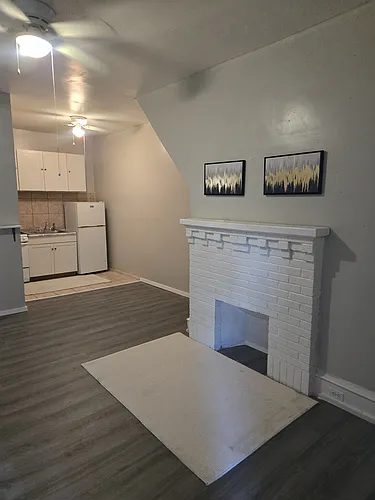 1317 W Pike St #1 Photo 1