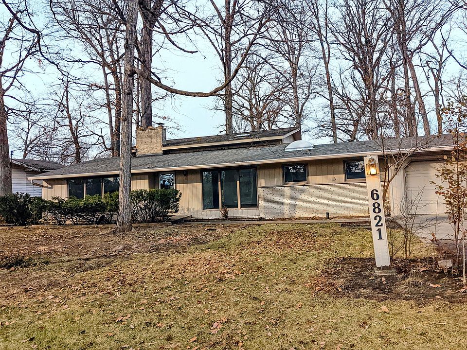1st image of 6821 Woodcrest Dr
