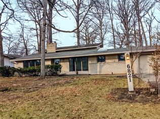 6821 Woodcrest Dr, Fort Wayne, IN 46815