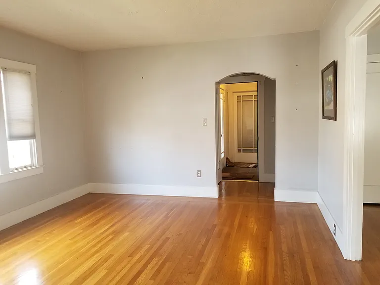 3334 J St #4 — Photo 2