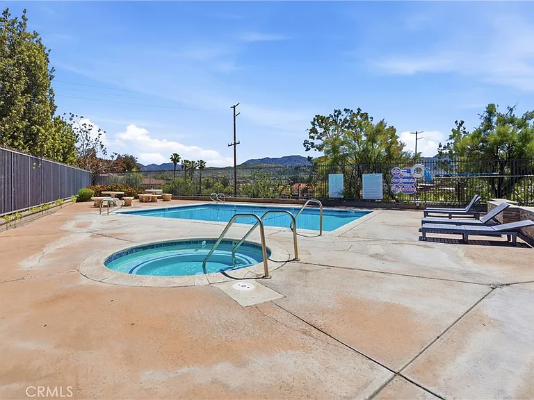 18209 Sierra Hwy #30 — Photo 41