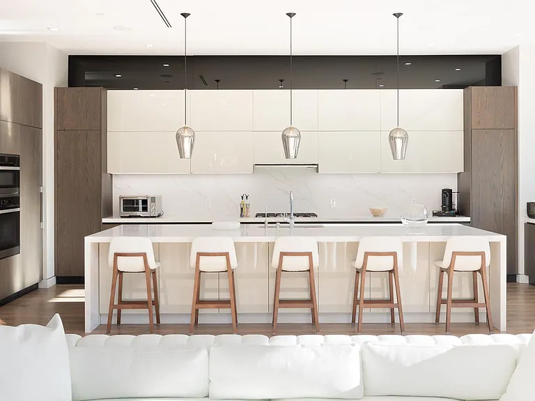 Double oven for your inner-chef's convenience