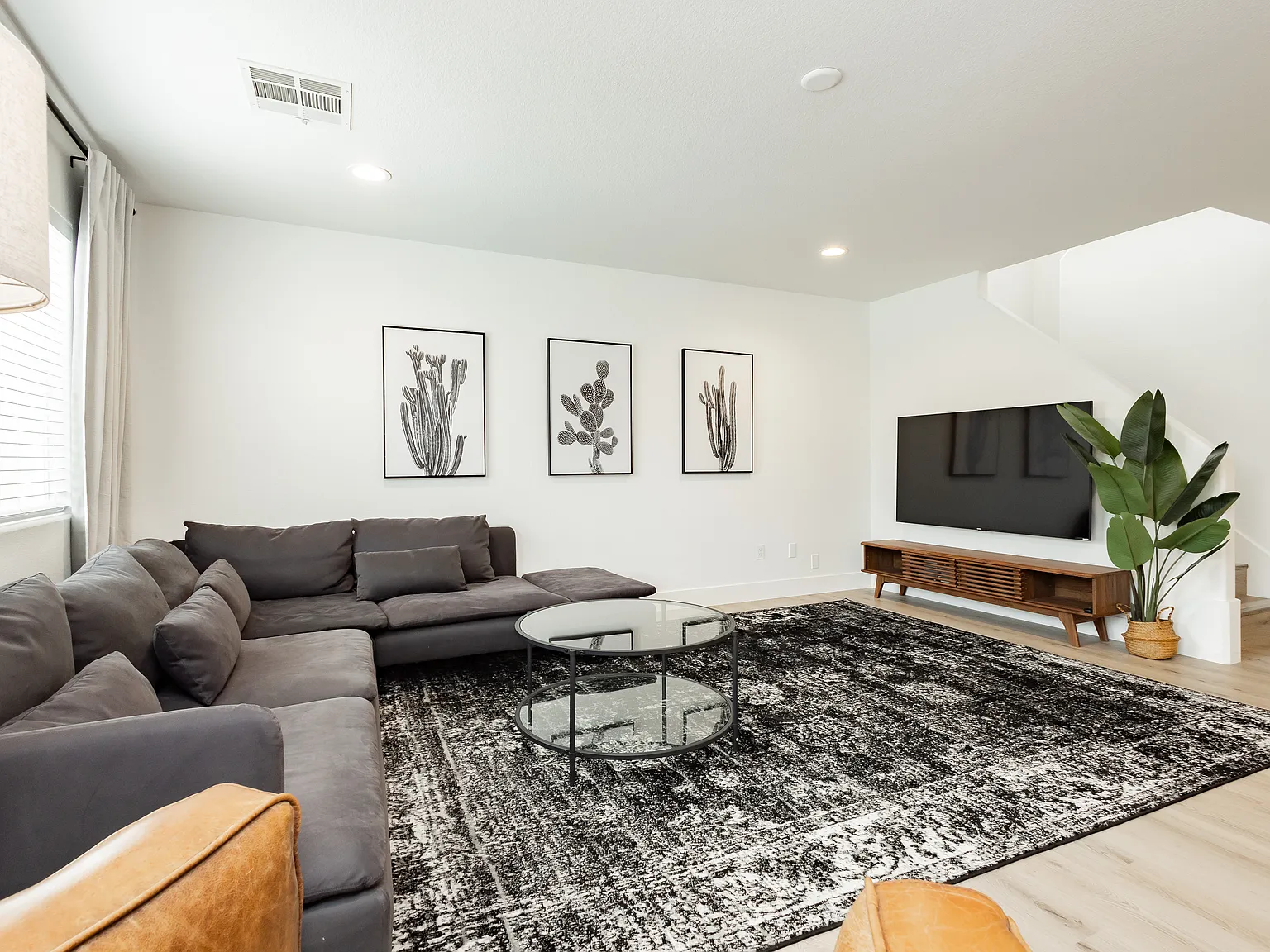 5505 Eagle Cove Ave — Photo 2