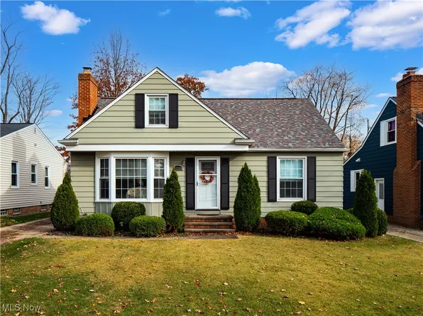 16524 Glenridge Ave, Middleburg Heights, OH 44130