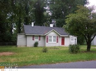 1579 W Poplar St, Griffin, GA 30224