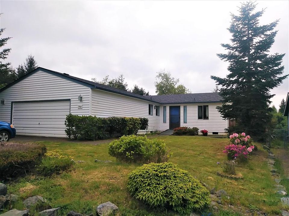 1st image of 740 SE Bird Ave