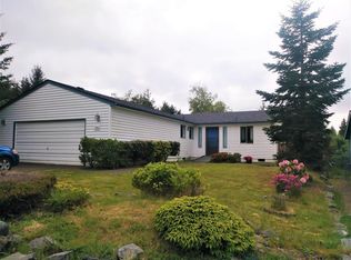 740 SE Bird Ave, Waldport, OR 97394