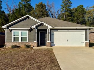 307 Serenada Trl, Longview, TX 75605