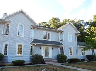 14 Montrose Ave, Wakefield, MA 01880