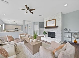 137 Heritage Dr, Crowley, TX 76036