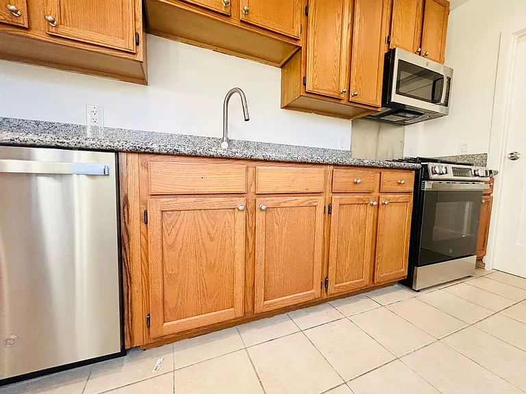 Edgemont Apartments — Photo 5