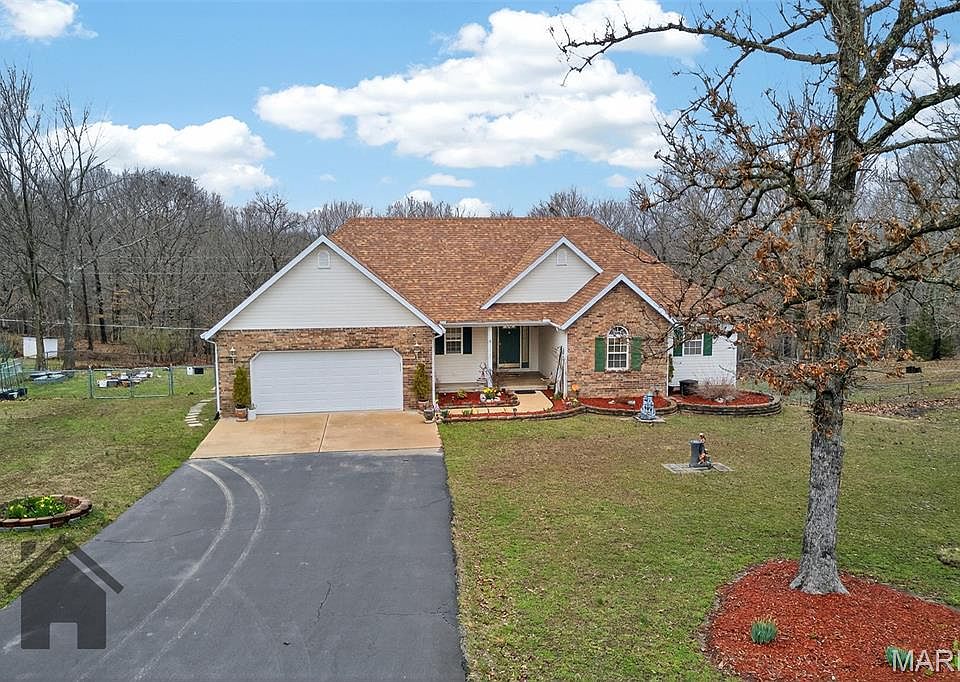1st image of 16725 Hardwood Ln