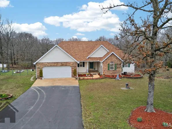 16725 Hardwood Ln, Saint Robert, MO 65584