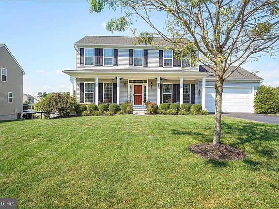 2nd image of 414 Highland Ct
