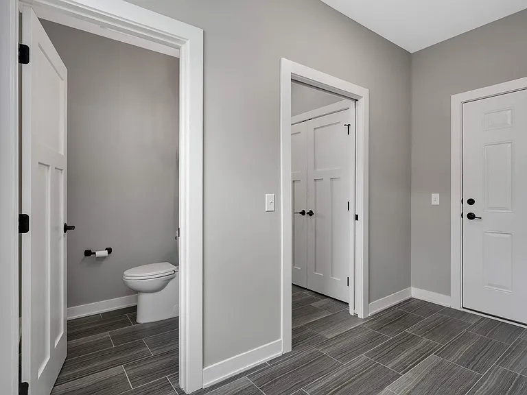 15590 Duck Trail Ln — Photo 24